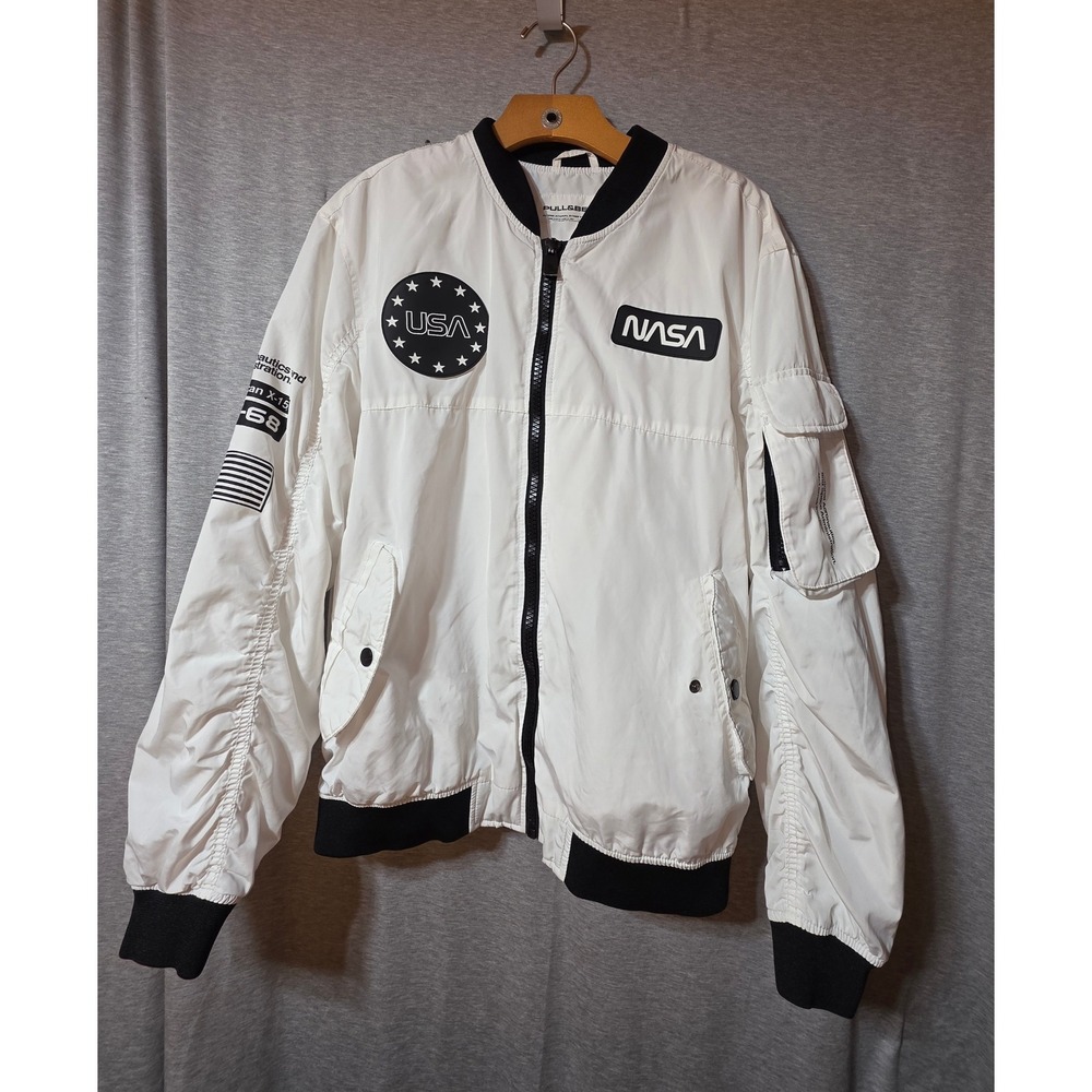 Pull&Bear NASA Bomber Jacket White Graphic Flight Jacket Large‎ 4711/544/250/L